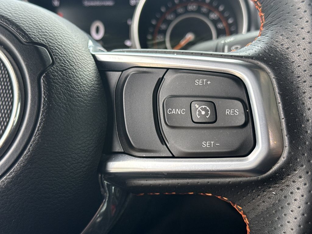 Used 2023 Jeep Gladiator Mojave w/ LED Lighting Group AWD/4WD image 27