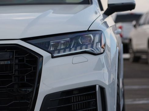 Used 2024 Audi Q7 3.0T Premium Plus image 10