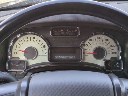 Used 2014 Ford Expedition Limited w/ Equipment Group 301A image 43