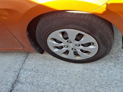 Used 2015 Hyundai Accent GS image 9