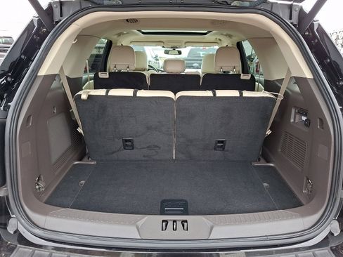 Used 2020 Ford Explorer Platinum image 30