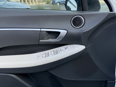 Used 2023 Hyundai Sonata SE image 16