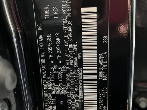 Used 2023 Toyota Highlander LE image 17