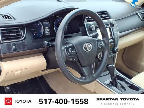 Used 2015 Toyota Camry LE image 17