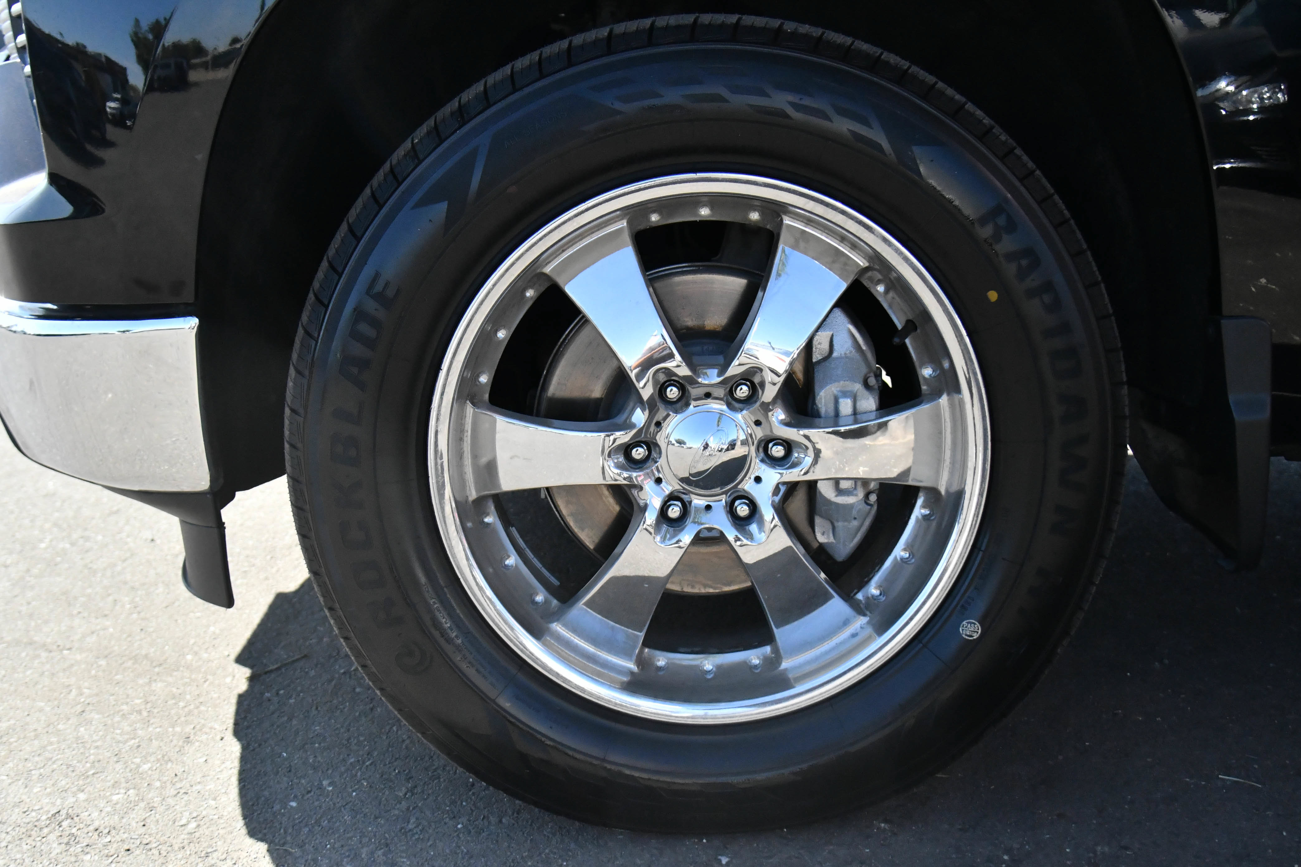 Used 2022 Chevrolet Silverado 1500 LT AWD/4WD image 12