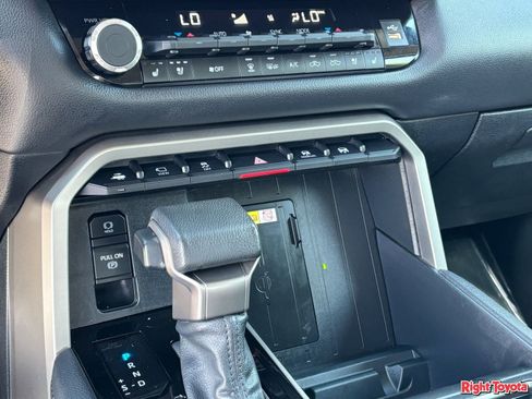 Used 2023 Toyota Tundra Limited AWD/4WD image 27