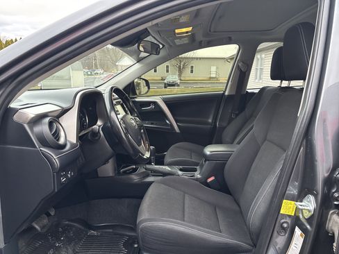 Used 2017 Toyota RAV4 XLE image 13