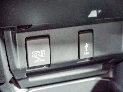 Used 2020 Honda Fit LX image 21