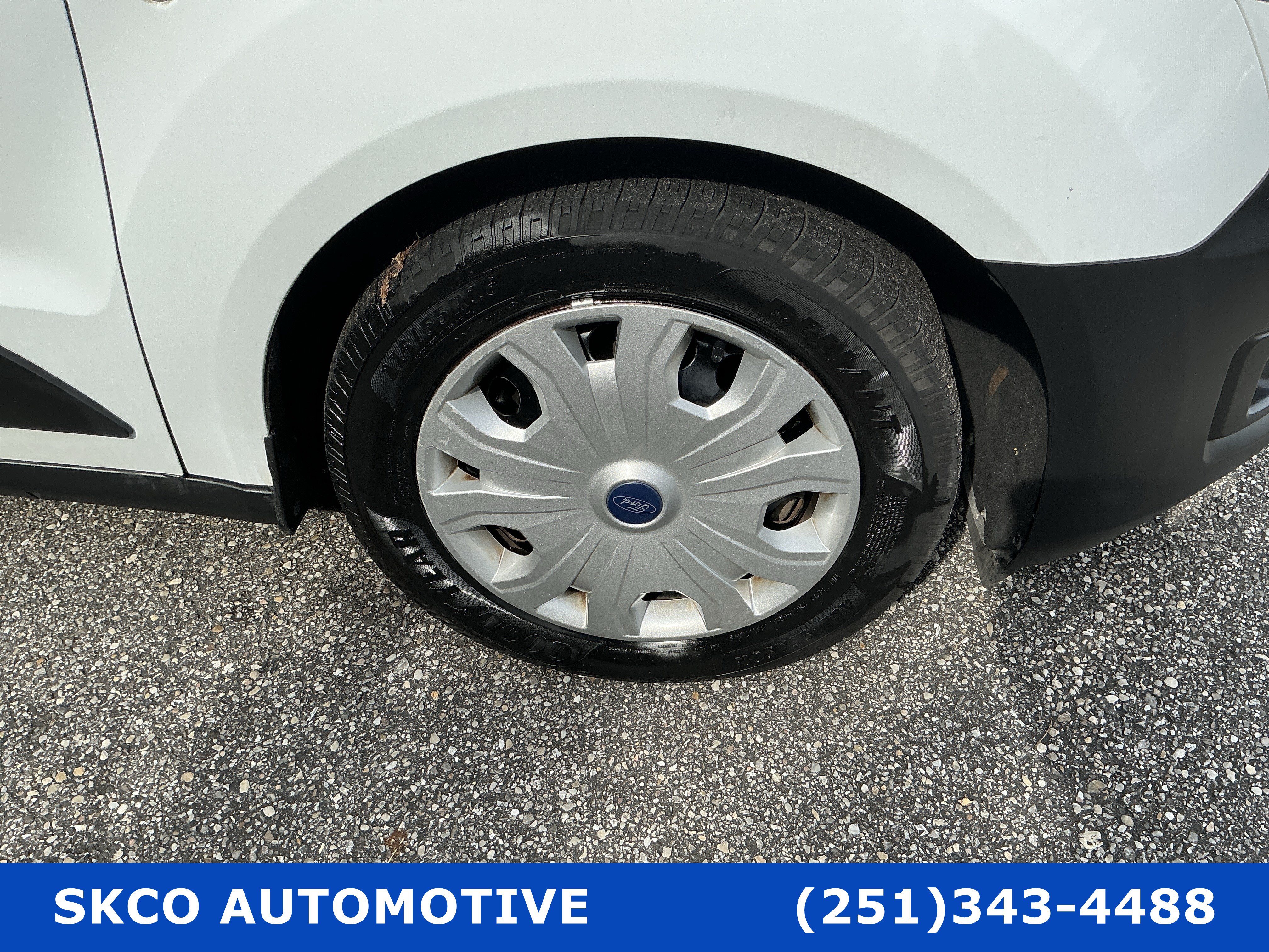 Used 2020 Ford Transit Connect XL FWD image 9