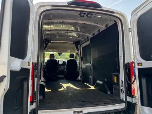 Used 2022 Ford E-Transit Medium Roof w/ Load Area Protection Package RWD image 15
