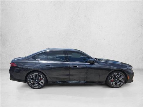New 2026 BMW i5 M60 w/ Executive Package AWD/4WD image 4