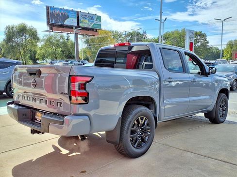 New 2026 Nissan Frontier SV image 9