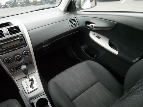 Used 2012 Toyota Corolla S FWD image 11