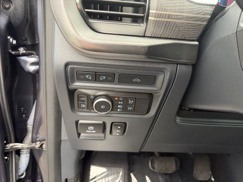 Used 2022 Ford F150 Platinum w/ Equipment Group 701A High image 18