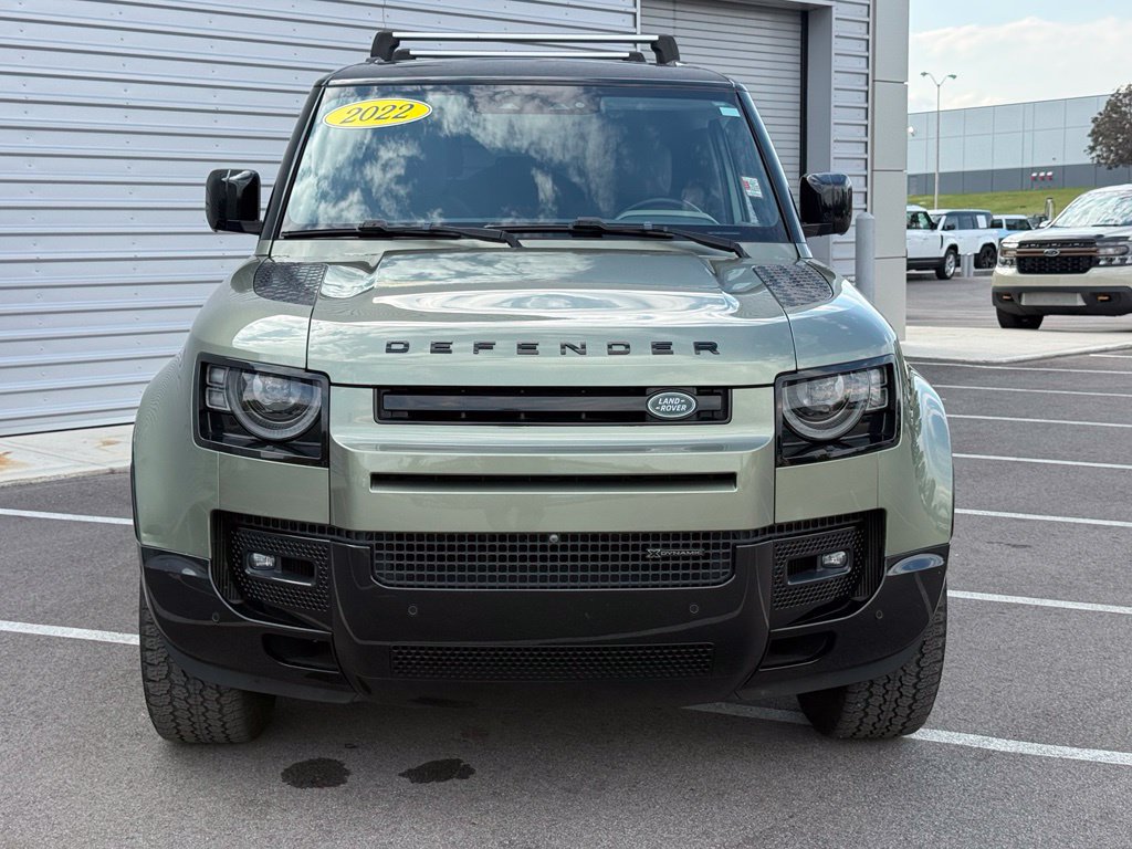 Certified 2022 Land Rover Defender 90 X-Dynamic HSE AWD/4WD image 2
