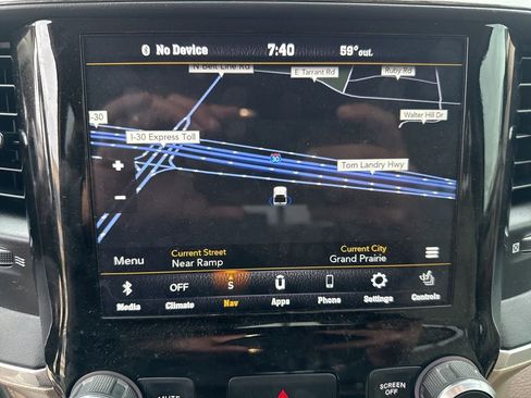 Used 2020 RAM 1500 Laramie image 25