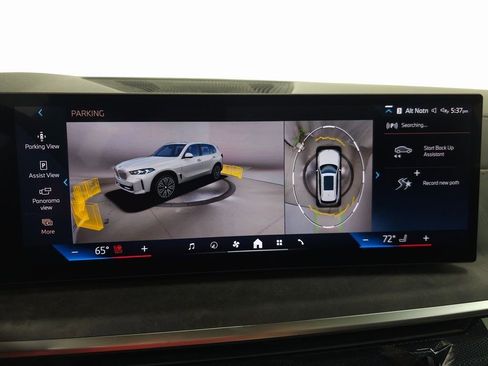 Used 2026 BMW X5 xDrive40i w/ Parking Assistance Package image 23
