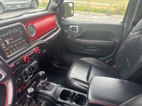 Used 2021 Jeep Wrangler Unlimited Rubicon image 22