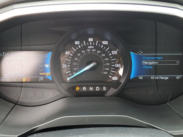 Used 2021 Ford Edge Titanium w/ Equipment Group 301A FWD image 9