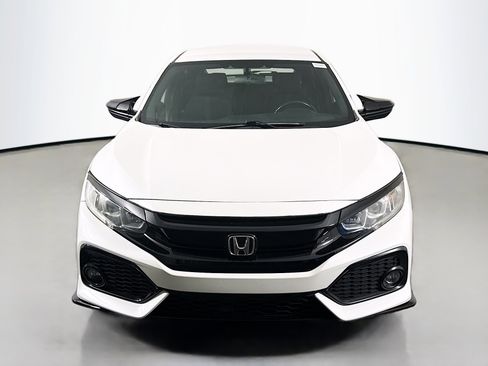 Used 2018 Honda Civic Sport image 2