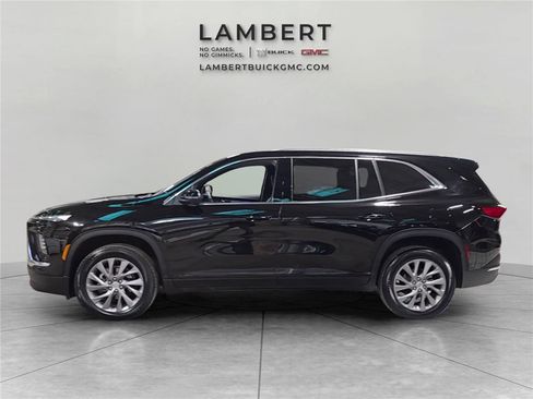 Used 2025 Buick Enclave Preferred image 2