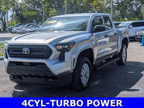 Used 2025 Toyota Tacoma SR AWD/4WD image 3