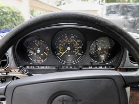Used 1988 Mercedes-Benz 560 SL image 23