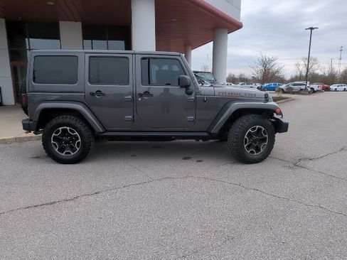 Used 2014 Jeep Wrangler Unlimited Rubicon image 22