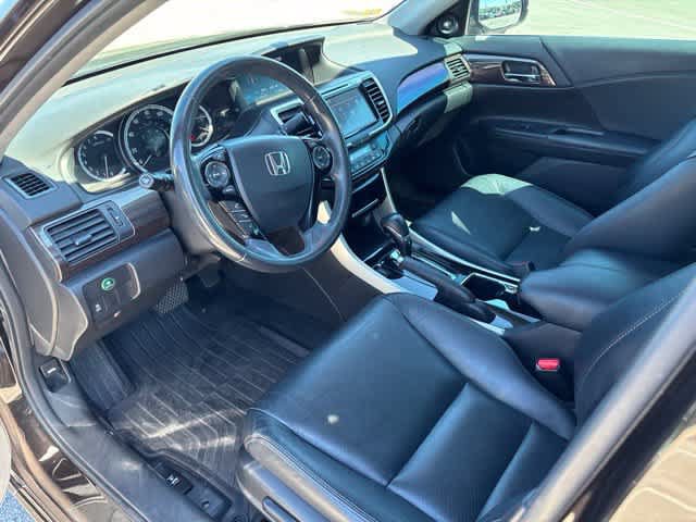 Used 2017 Honda Accord EX-L image 9