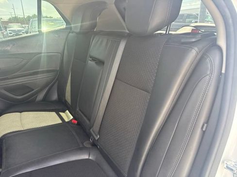 Used 2022 Buick Encore Preferred FWD image 20