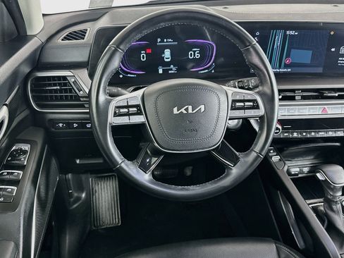 Used 2025 Kia Telluride S FWD image 18