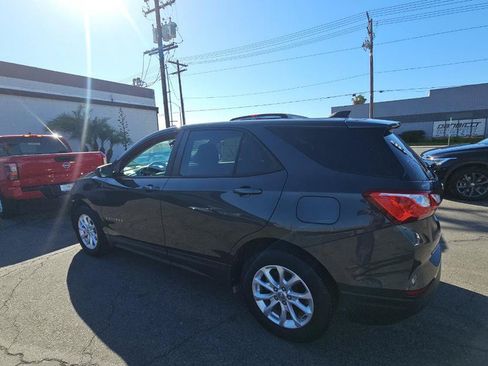 Used 2020 Chevrolet Equinox LS w/ LS Convenience Package FWD image 6