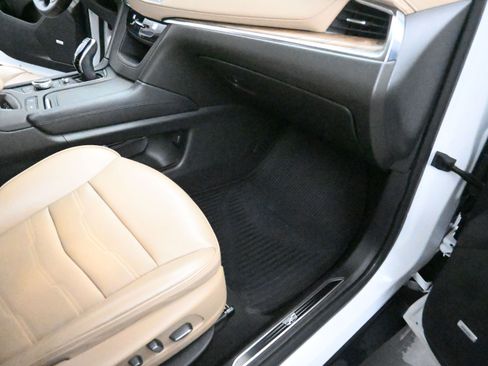 Used 2020 Cadillac XT5 Sportv w/ Platinum Package image 21