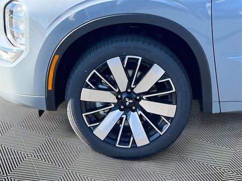 New 2026 Mitsubishi Outlander SEL FWD image 35