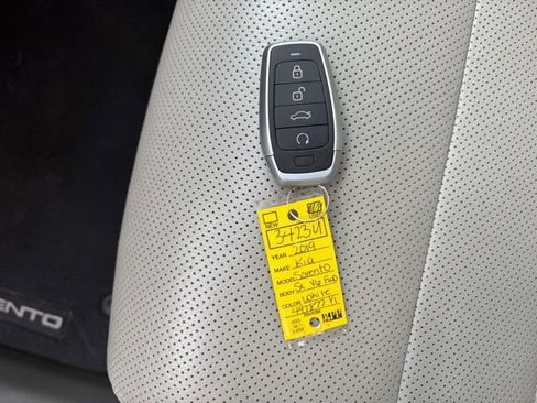Used 2019 Kia Sorento SX image 29