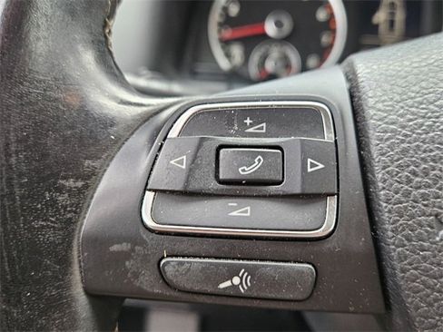 Used 2016 Volkswagen Tiguan S image 26