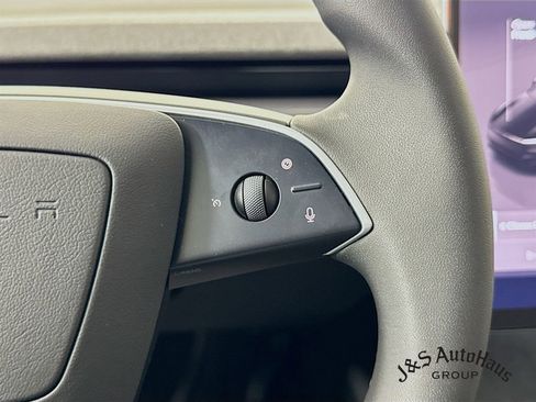 Used 2026 Tesla Model Y Long Range image 14