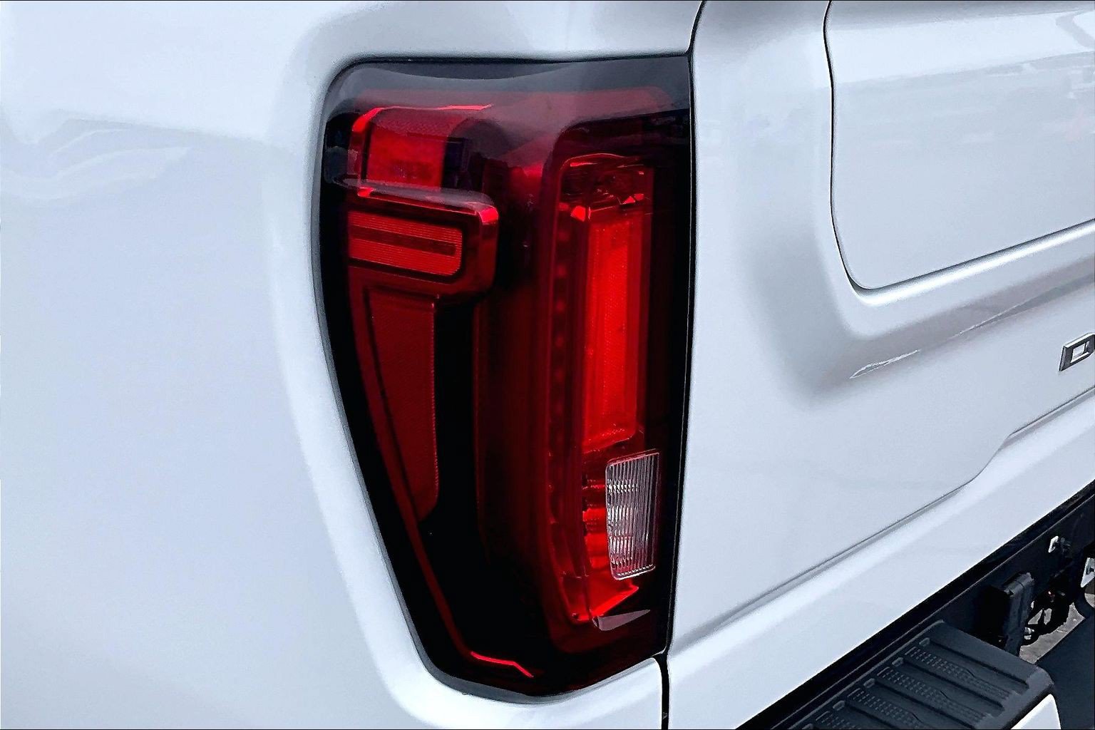 Used 2021 GMC Sierra 3500 Denali w/ Denali Ultimate Package AWD/4WD image 33