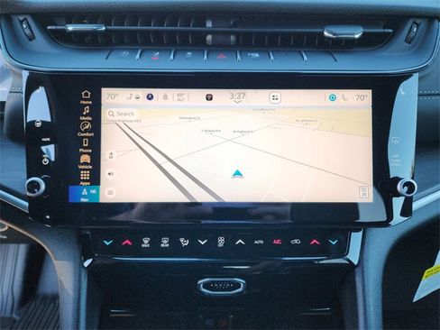 New 2026 Jeep Grand Cherokee Laredo image 18