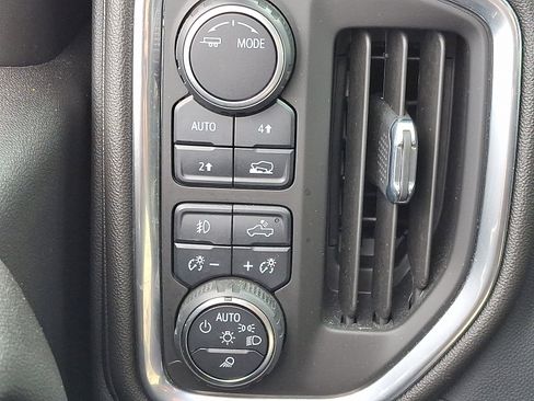 Used 2022 Chevrolet Silverado 1500 RST w/ LPO, Blackout Package image 23