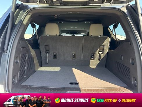Used 2024 Chevrolet Suburban LT AWD/4WD image 21