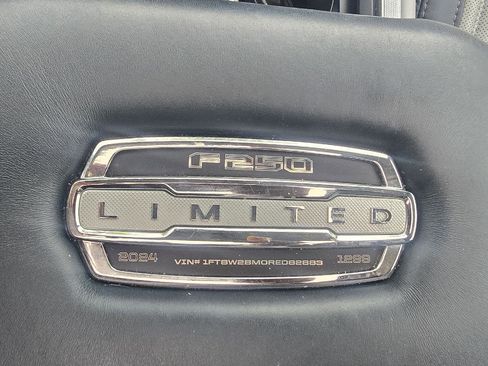 Used 2024 Ford F250 Limited w/ FX4 Off-Road Package AWD/4WD image 16