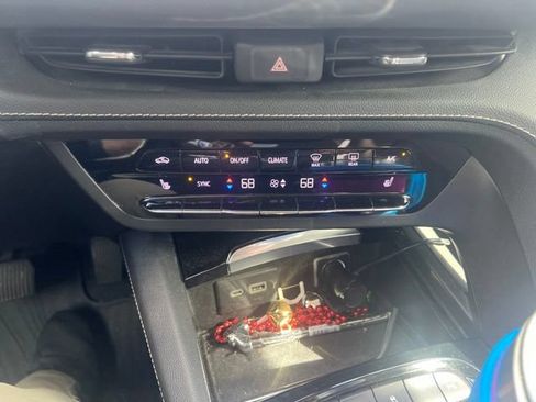 Used 2021 Buick Envision Preferred FWD image 33