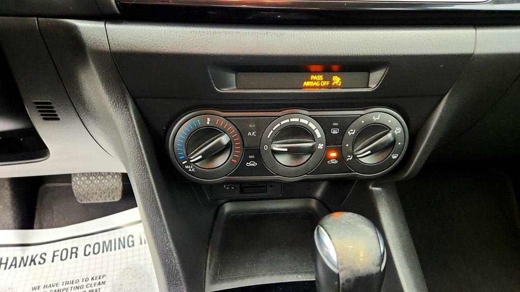 Used 2015 MAZDA MAZDA3 i Sport FWD image 16