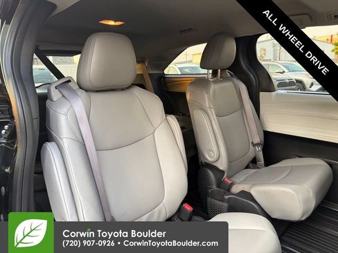 Used 2025 Toyota Sienna XLE w/ XLE Plus Package AWD/4WD image 17
