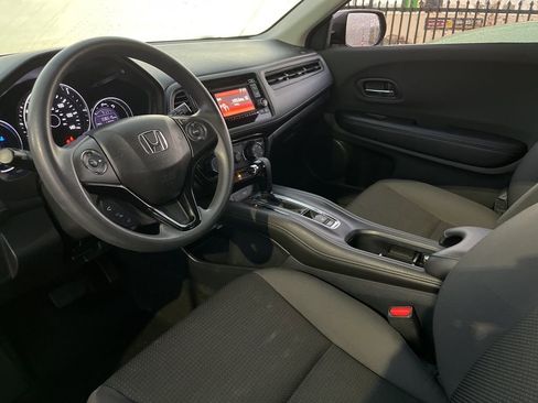 Used 2022 Honda HR-V LX image 18