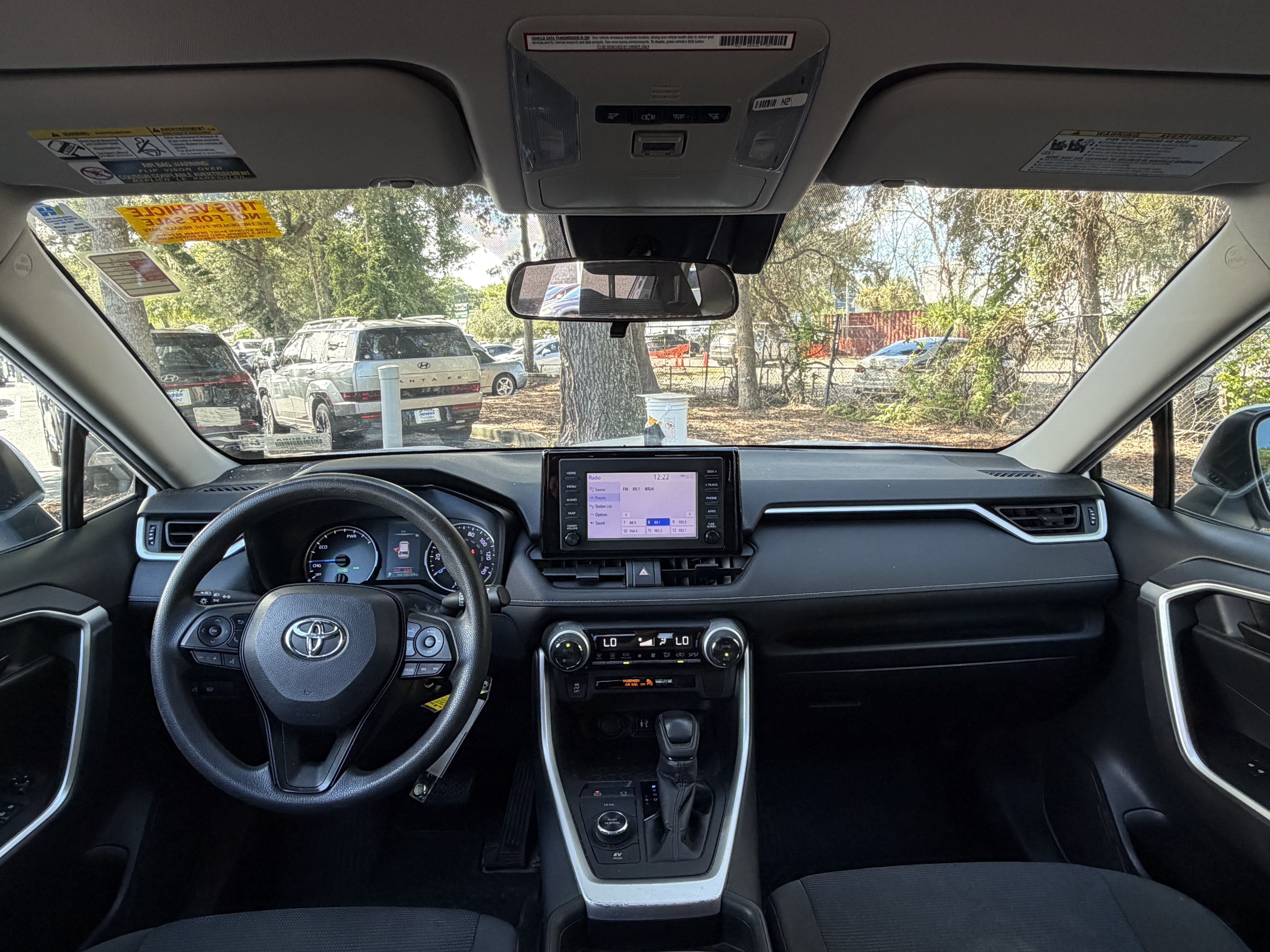 Used 2019 Toyota RAV4 LE AWD/4WD image 35