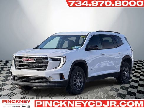 Used 2025 GMC Acadia Elevation image 1