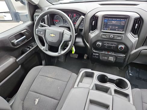 Certified 2023 Chevrolet Silverado 2500 Custom w/ Custom Convenience Package AWD/4WD image 10