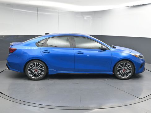 Used 2022 Kia Forte GT w/ GT2 Package image 9